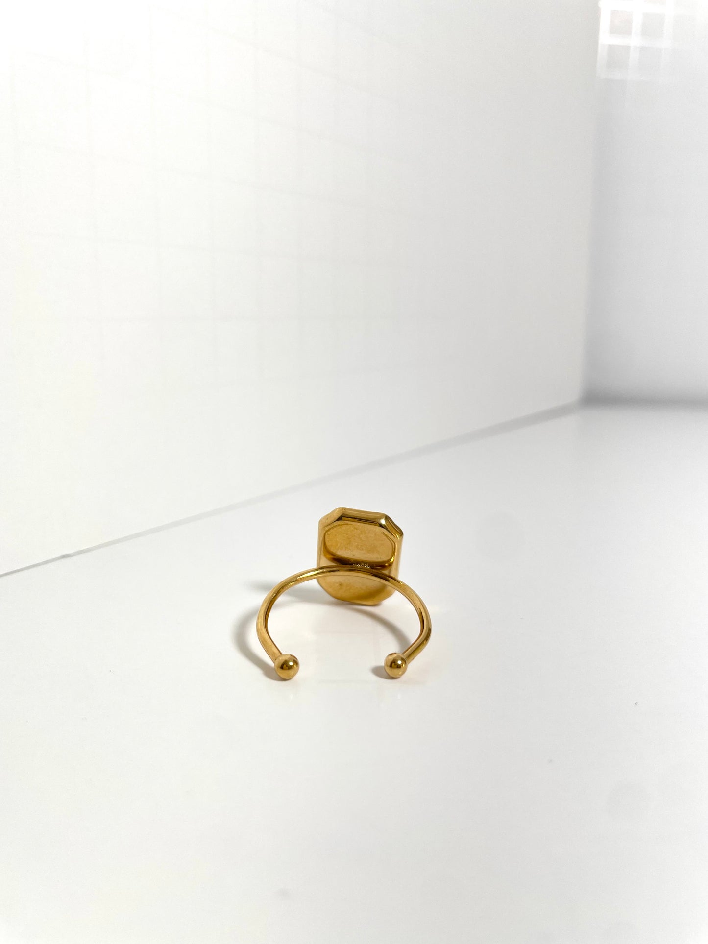 Soft Brown Swirl Rings