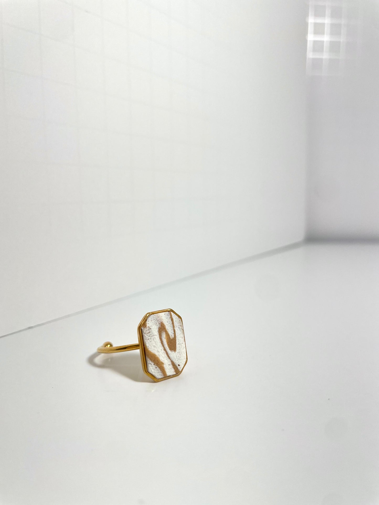 Soft Brown Swirl Rings